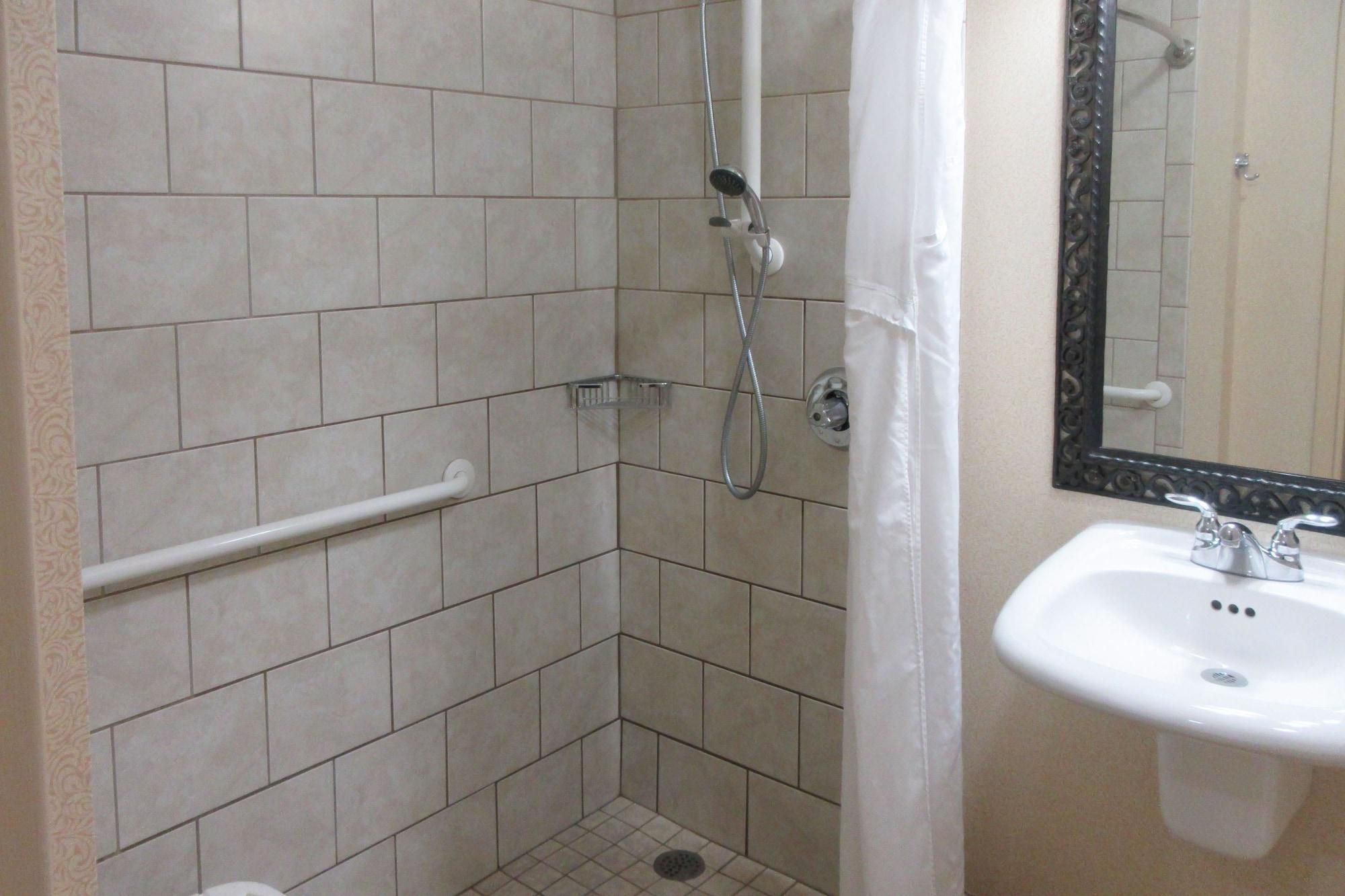 Quality Inn Oneonta Cooperstown Area Buitenkant foto