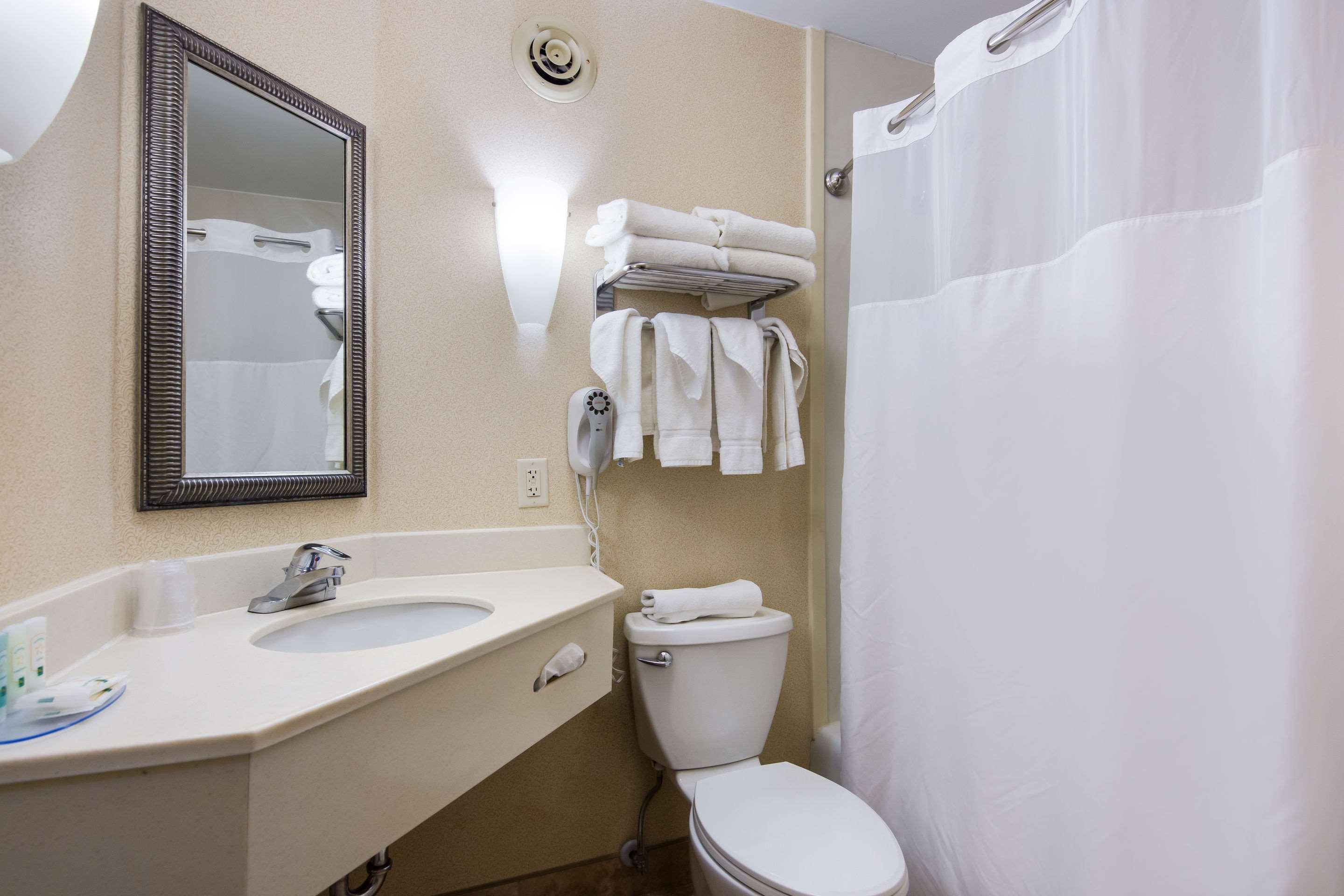 Quality Inn Oneonta Cooperstown Area Buitenkant foto