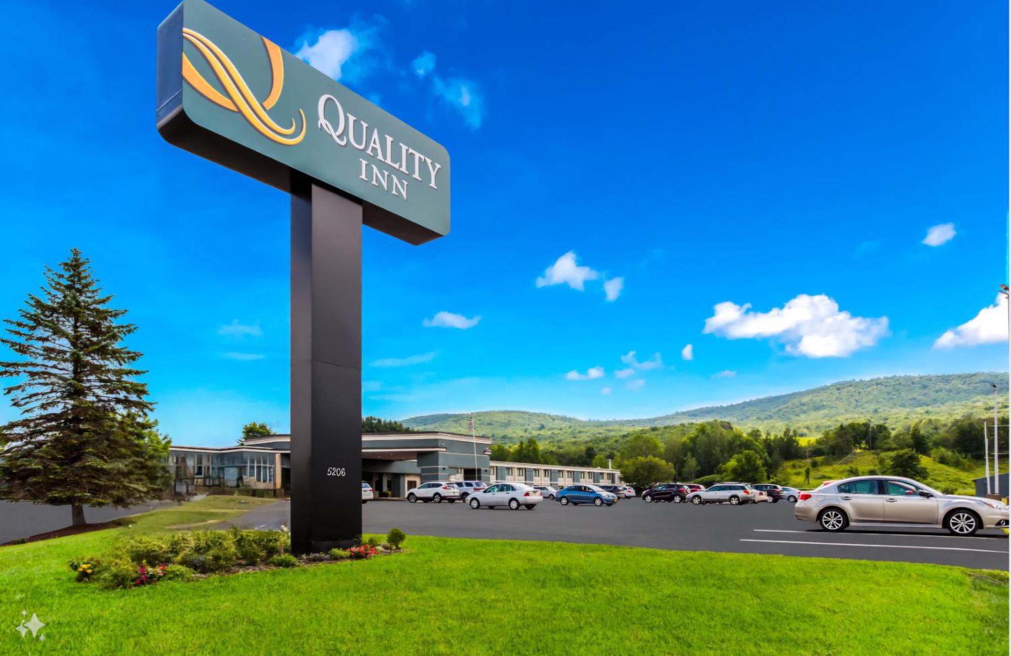 Quality Inn Oneonta Cooperstown Area Buitenkant foto